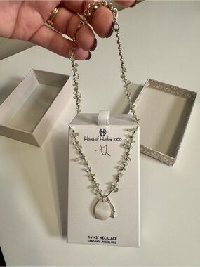 NWT House of Harlow 1960 Green Beaded Pendant Necklace